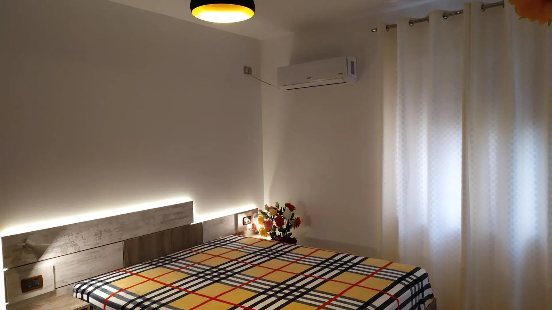 Dinamo Evoo Apartments Tirana 0*,  Albania